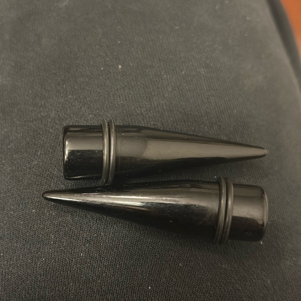 Acrylic tapers black